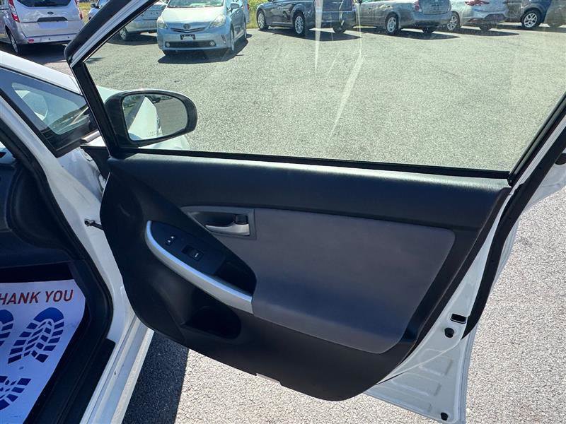 Used 2013 Toyota Prius Prime Plug-In Hybrid image 35