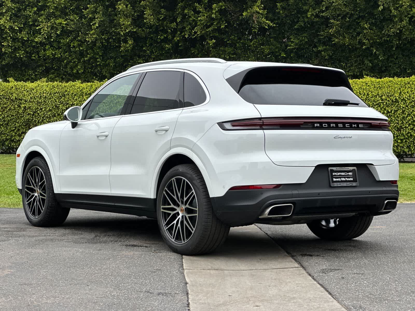 New 2026 Porsche Cayenne AWD/4WD image 3