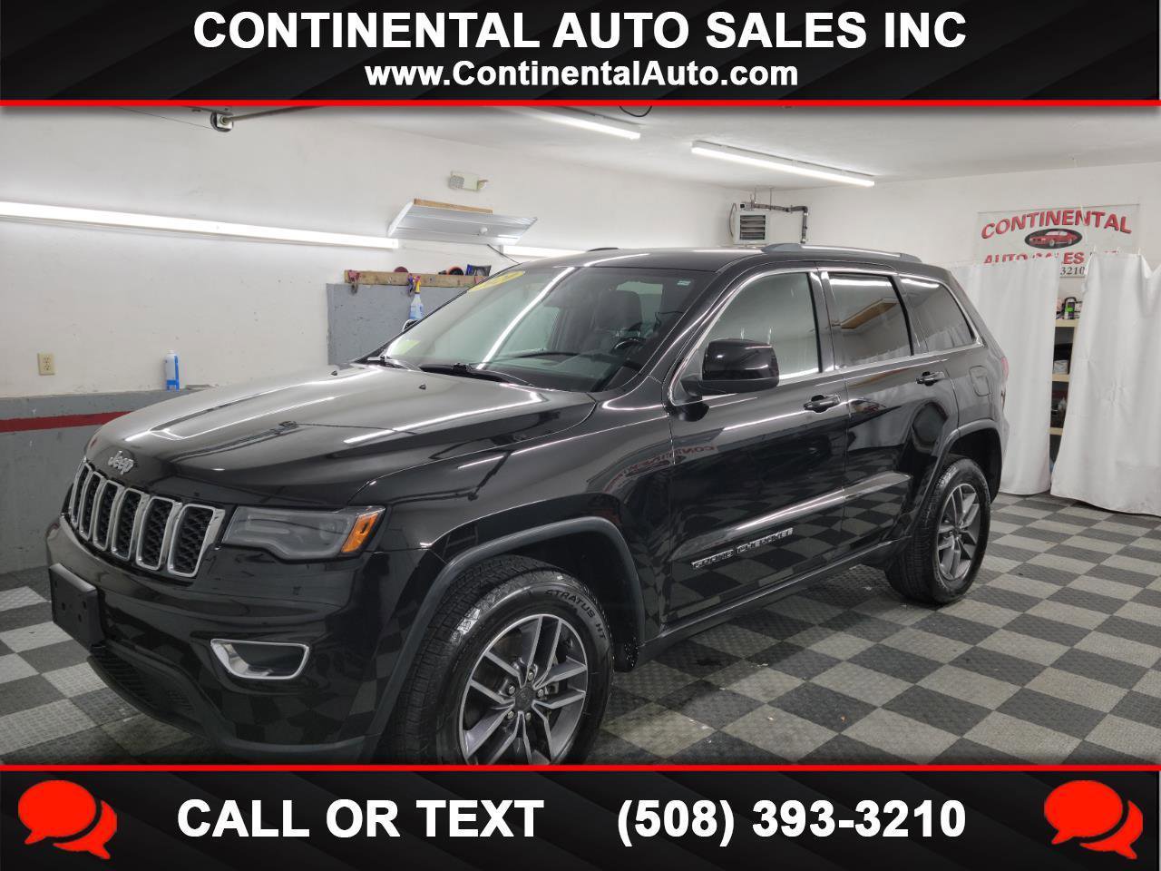 Used 2020 Jeep Grand Cherokee Laredo w/ 18" Wheel & 8.4" Radio Group AWD/4WD image 1