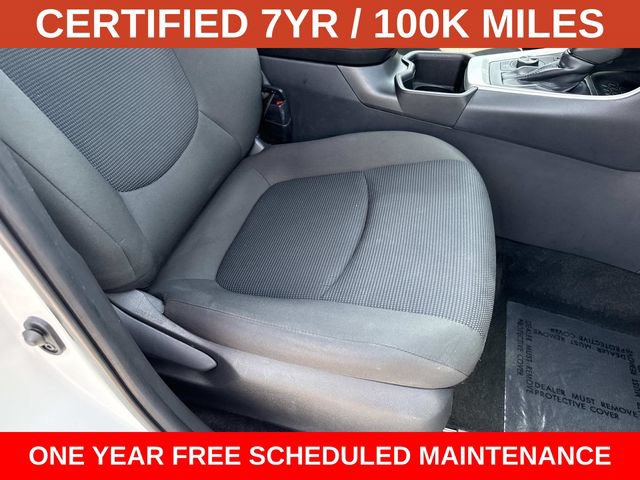 Used 2025 Toyota RAV4 LE AWD/4WD image 10