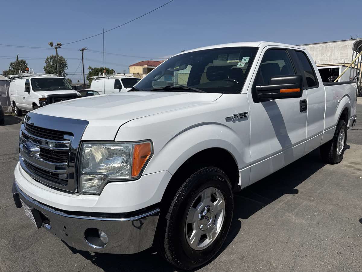 Used 2013 Ford F150 XLT w/ Mid Equipment Group RWD image 6