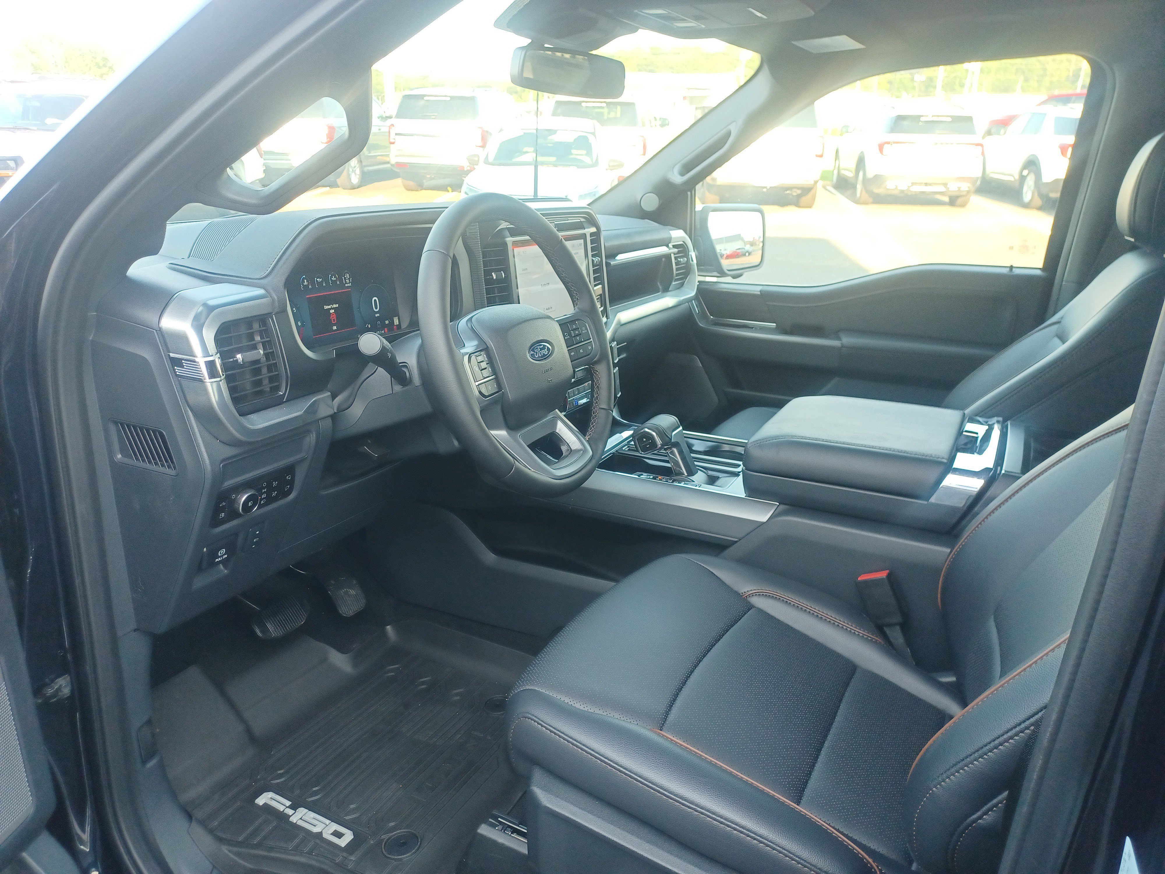 New 2025 Ford F150 Lariat w/ Equipment Group 502A High image 15