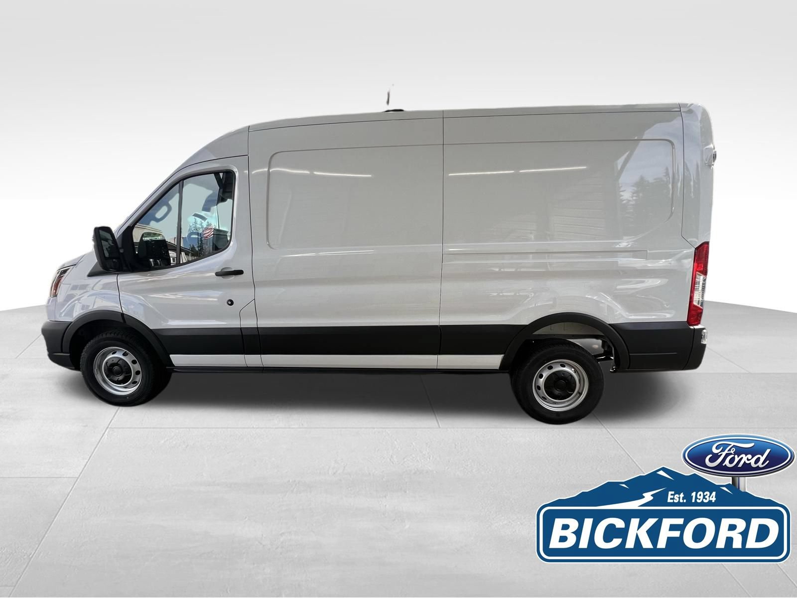 New 2026 Ford Transit 250 148 Medium Roof RWD image 11