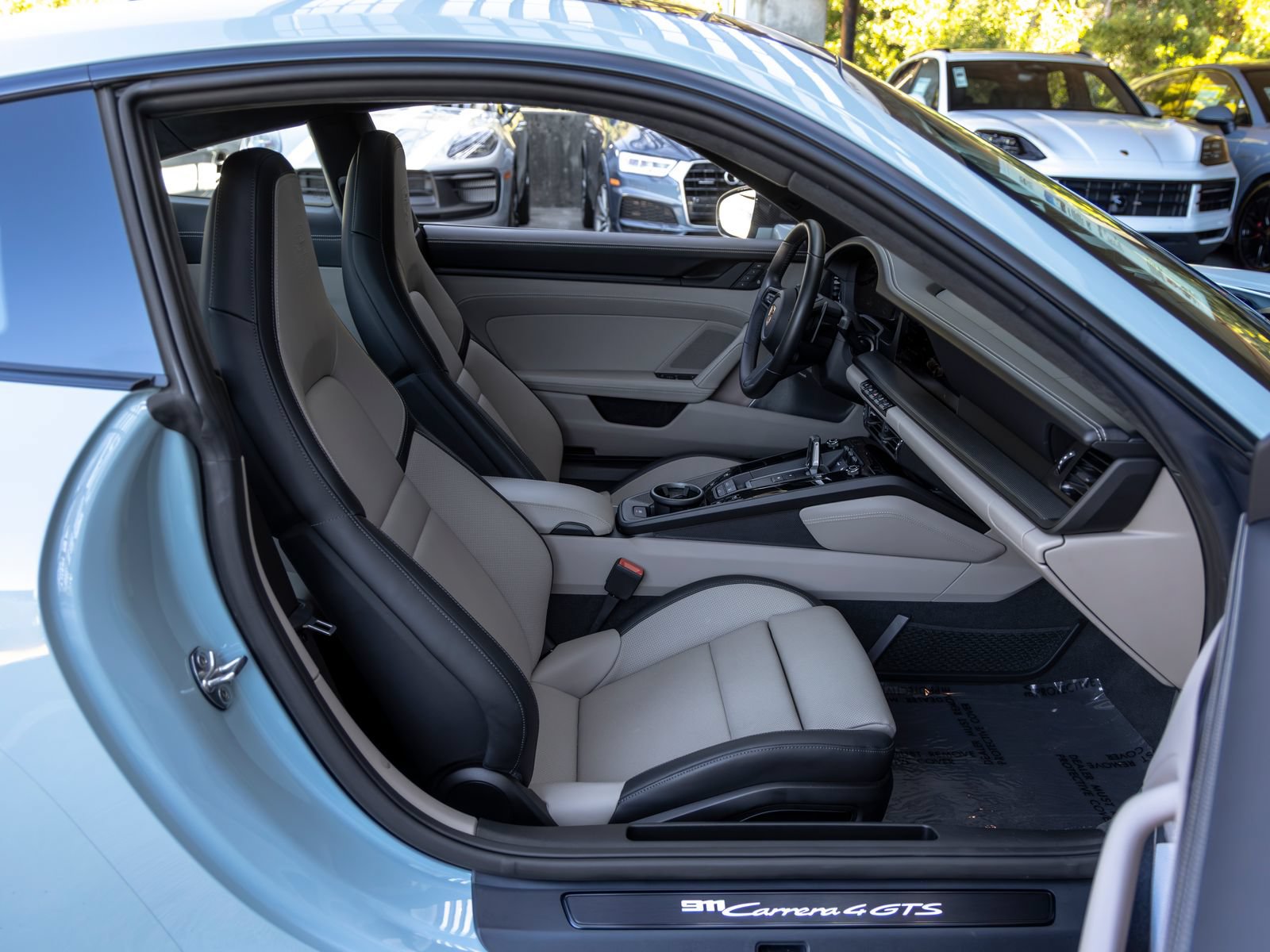 Certified 2025 Porsche 911 Carrera 4 GTS AWD/4WD image 49