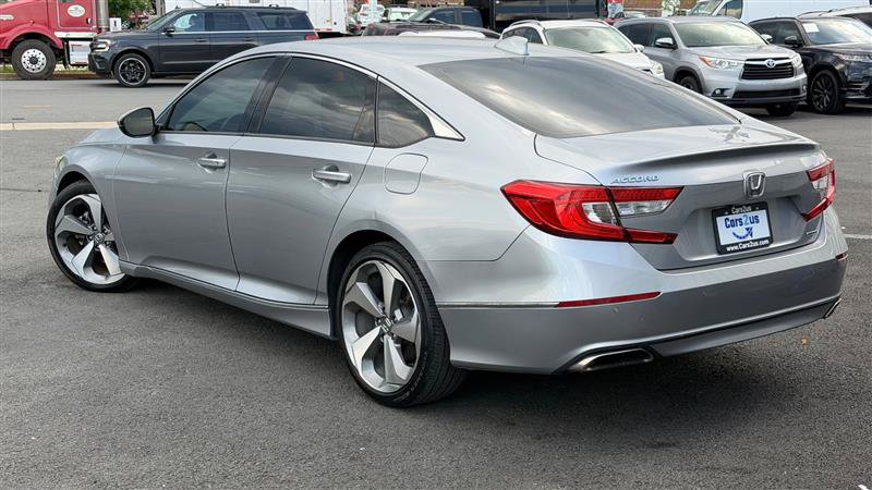 Used 2018 Honda Accord Touring image 4