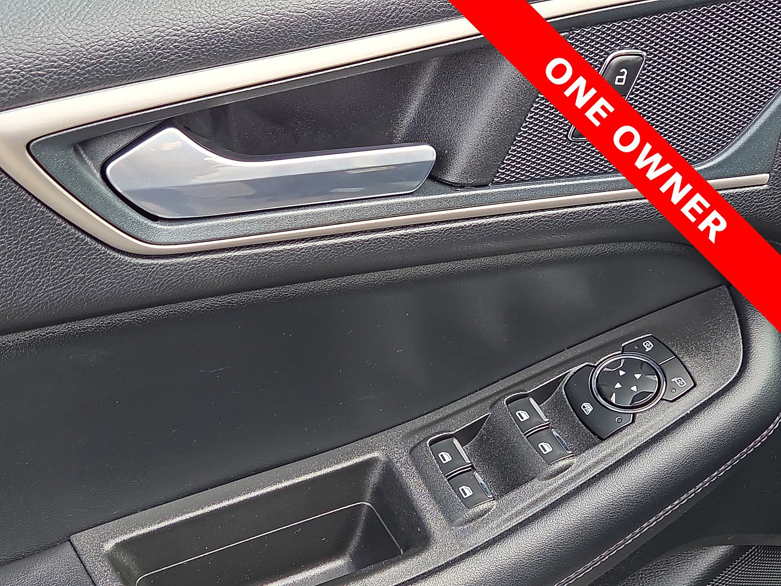 Used 2024 Ford Edge SEL AWD/4WD image 13