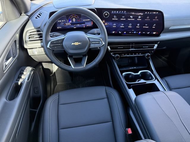 New 2026 Chevrolet Traverse LT w/ Sun and Wheel Package FWD image 19