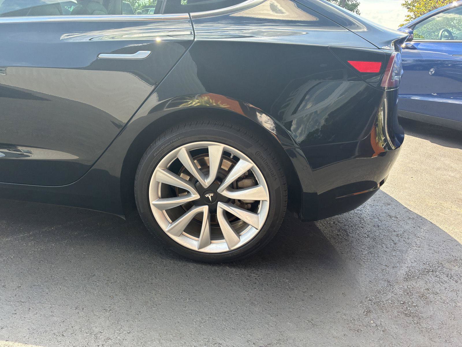 Used 2019 Tesla Model 3 Mid Range RWD image 9
