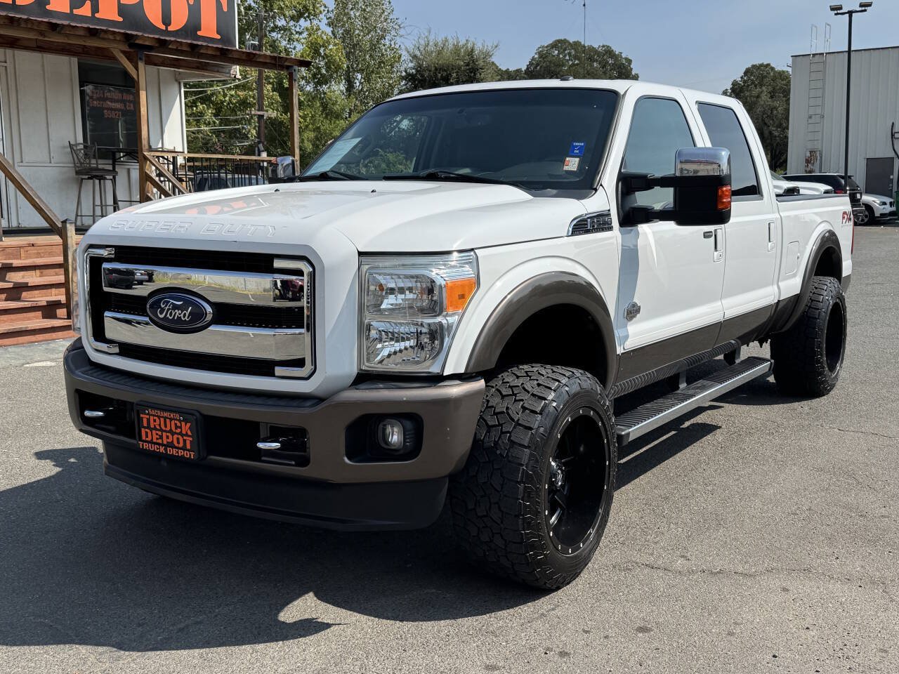 Used 2016 Ford F250 King Ranch w/ FX4 Off-Road Package AWD/4WD image 3