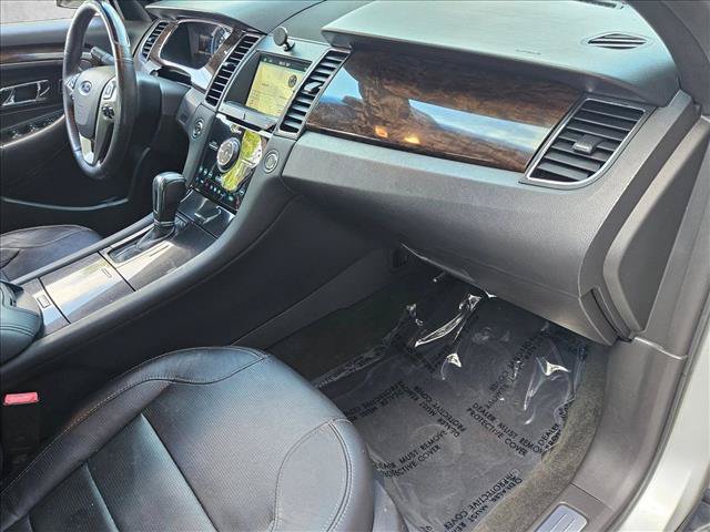 Used 2017 Ford Taurus Limited FWD image 20