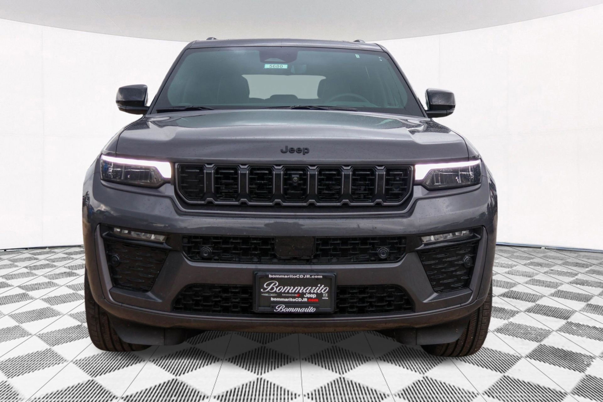 New 2026 Jeep Grand Cherokee Summit w/ Obsidian Package image 11