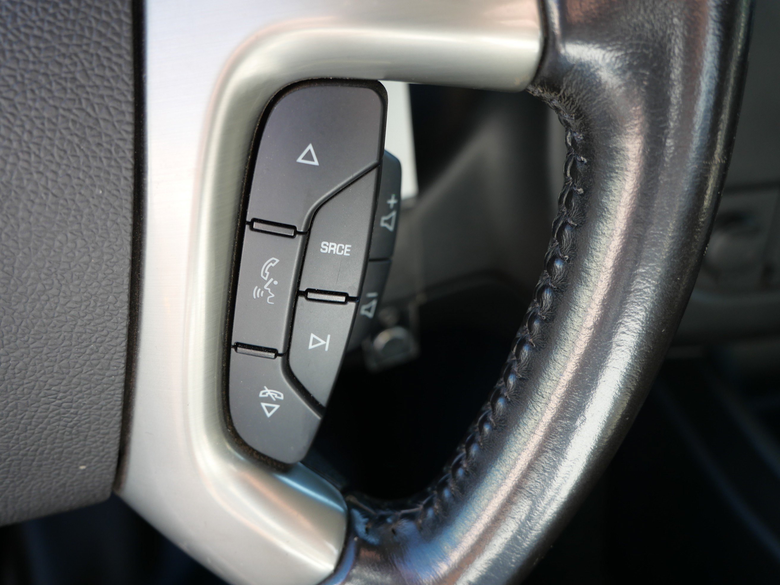 Used 2017 Chevrolet Express 2500 RWD image 29