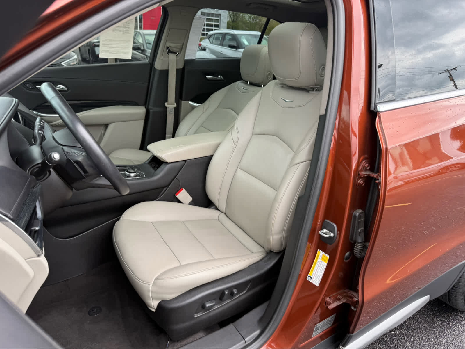 Used 2020 Cadillac XT4 Premium Luxury w/ Cold Weather Package FWD image 12