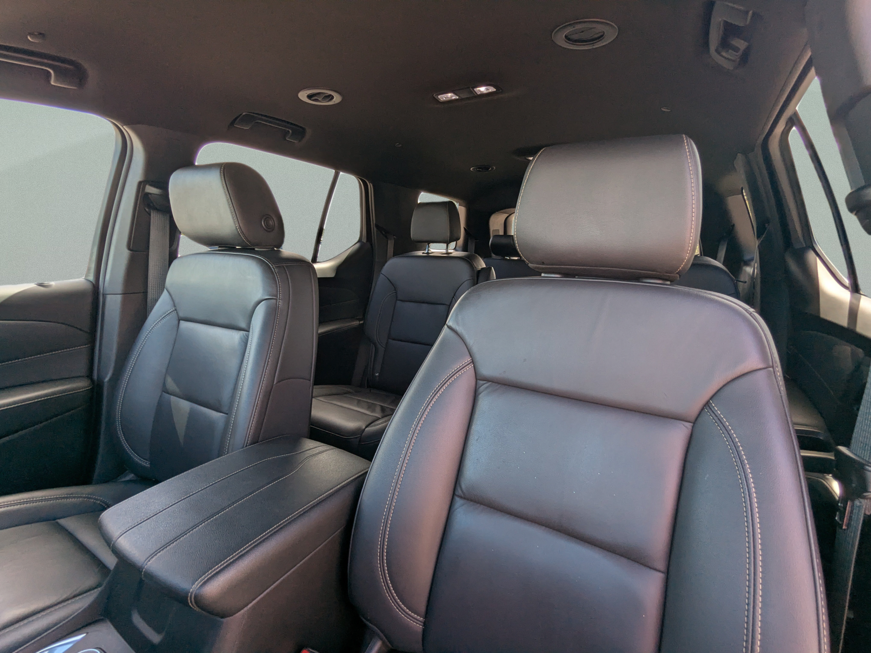 Used 2023 Chevrolet Traverse LT FWD image 25