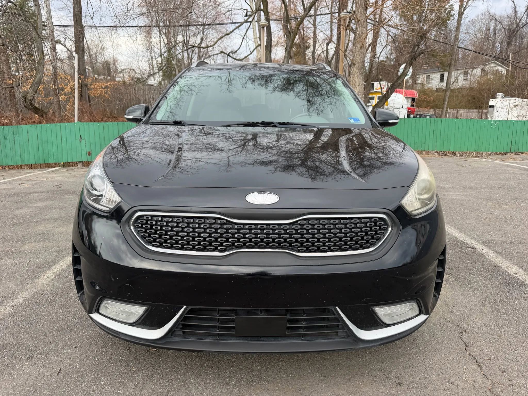 Used 2019 Kia Niro EX image 2