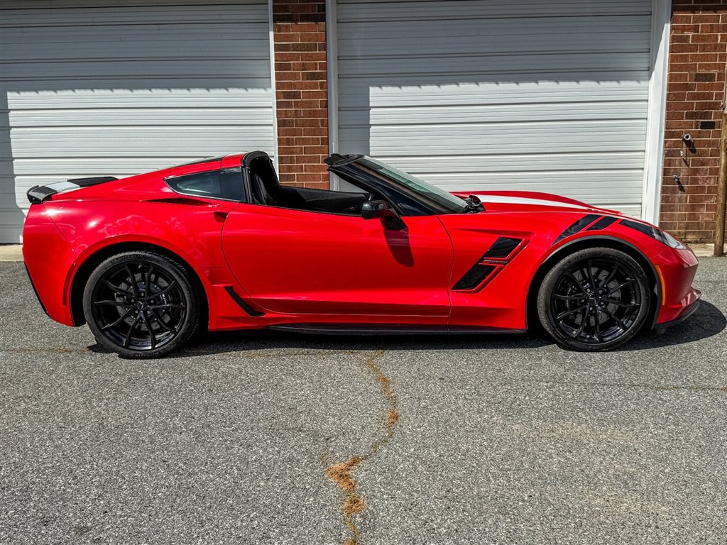 Used 2019 Chevrolet Corvette Grand Sport RWD image 36