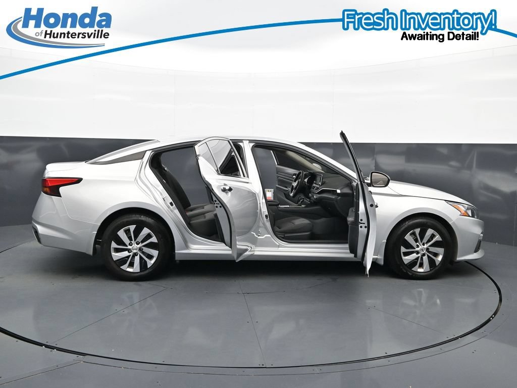 Used 2020 Nissan Altima 2.5 S FWD image 37