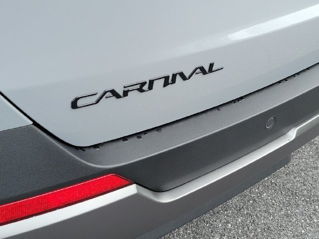 New 2027 Kia Carnival SX w/ Dark Edition Package FWD image 14