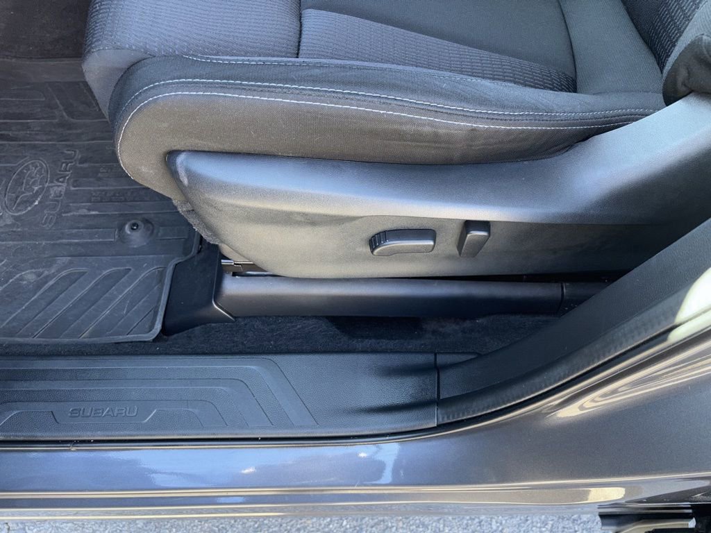 Used 2023 Subaru Ascent Premium image 10