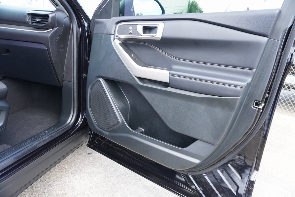 Used 2024 Ford Explorer XLT image 24
