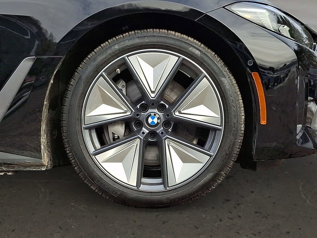 Certified 2025 BMW i4 xDrive40i w/ Premium Package image 9