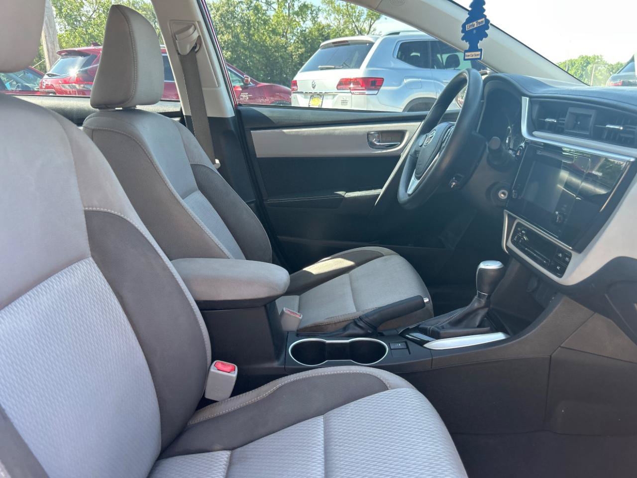 Used 2017 Toyota Corolla LE w/ Body Protection Package FWD image 23