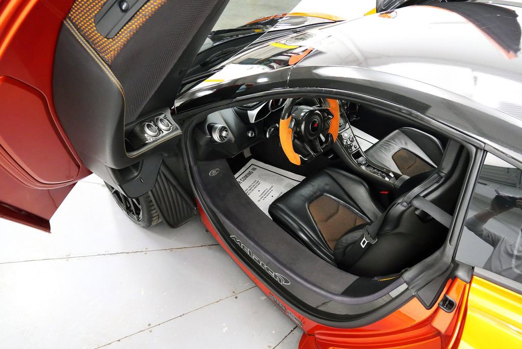 Used 2012 McLaren MP4-12C Coupe RWD image 26