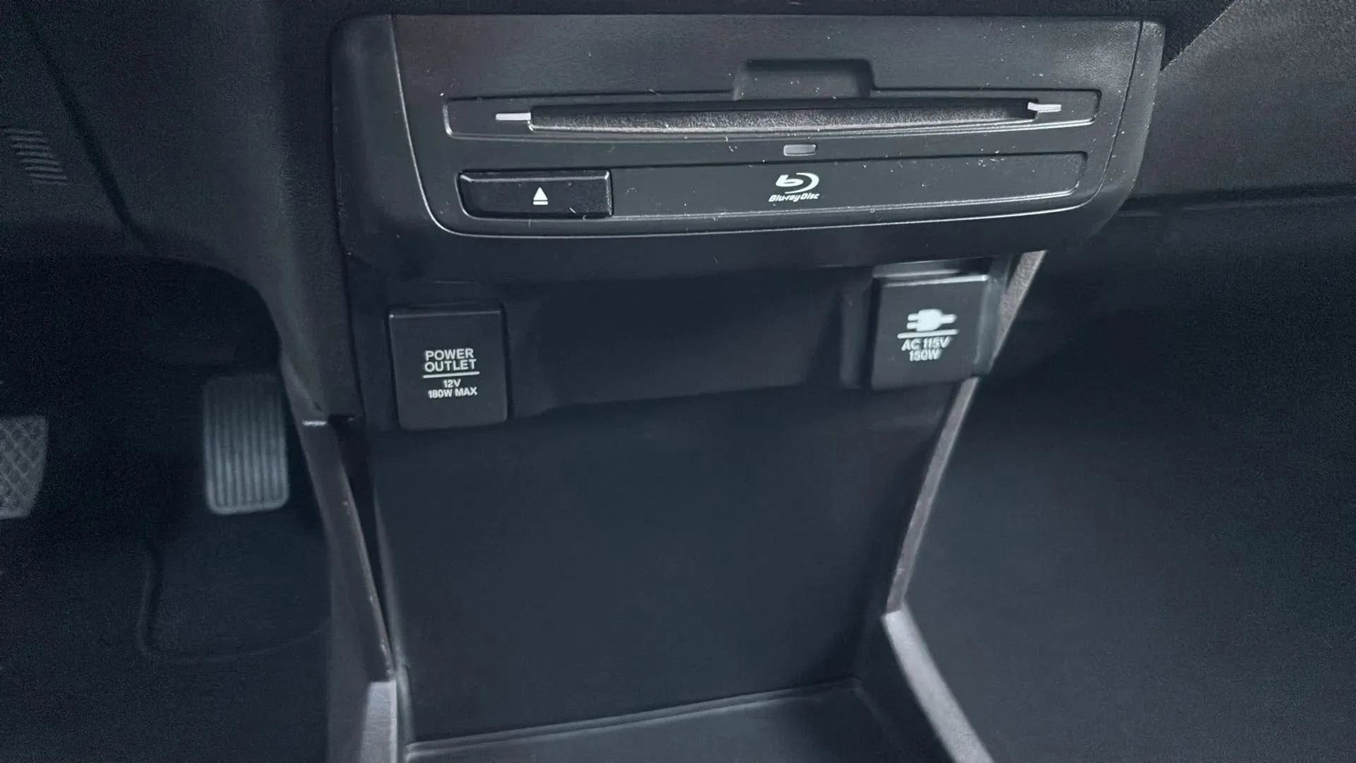 Used 2018 Honda Odyssey Touring image 32