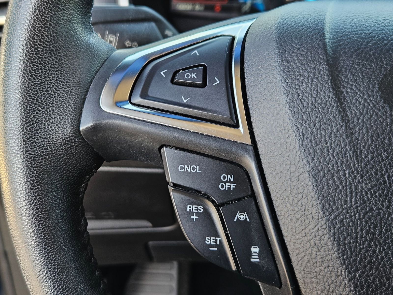Used 2020 Ford Edge SEL w/ Convenience Package FWD image 12