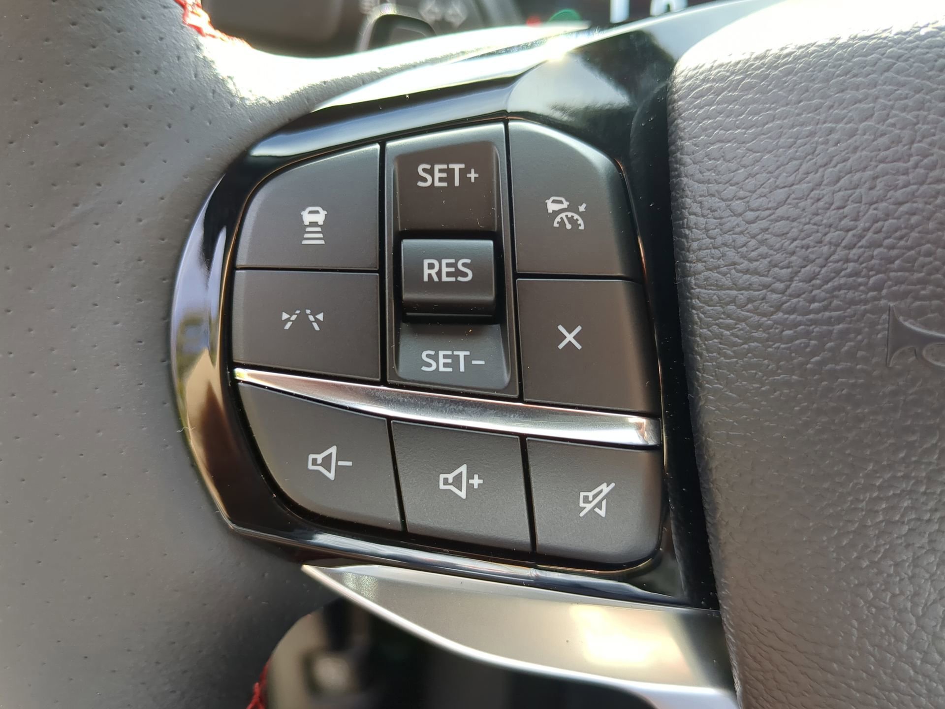 New 2026 Ford Explorer ST w/ Sun And Sound Package image 63