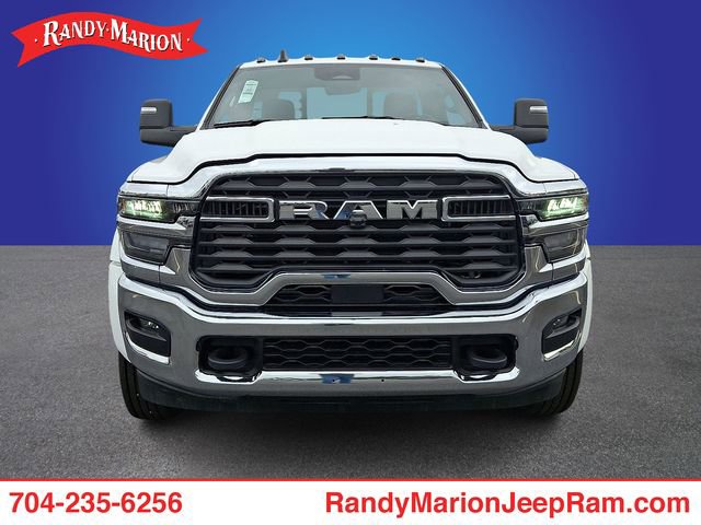 Used 2025 RAM 4500 2WD Regular Cab DRW image 2