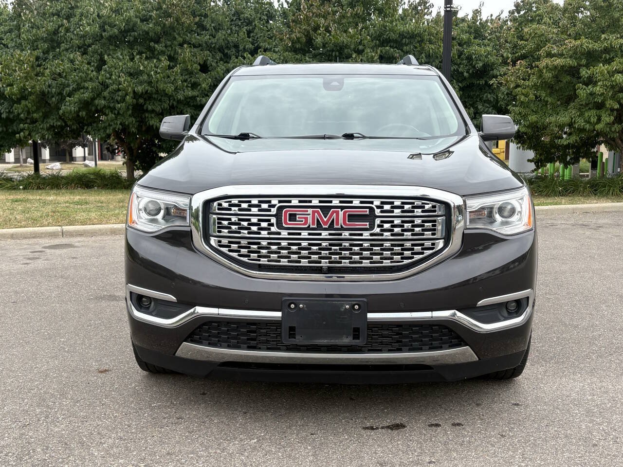 Used 2019 GMC Acadia Denali w/ Technology Package AWD/4WD image 5