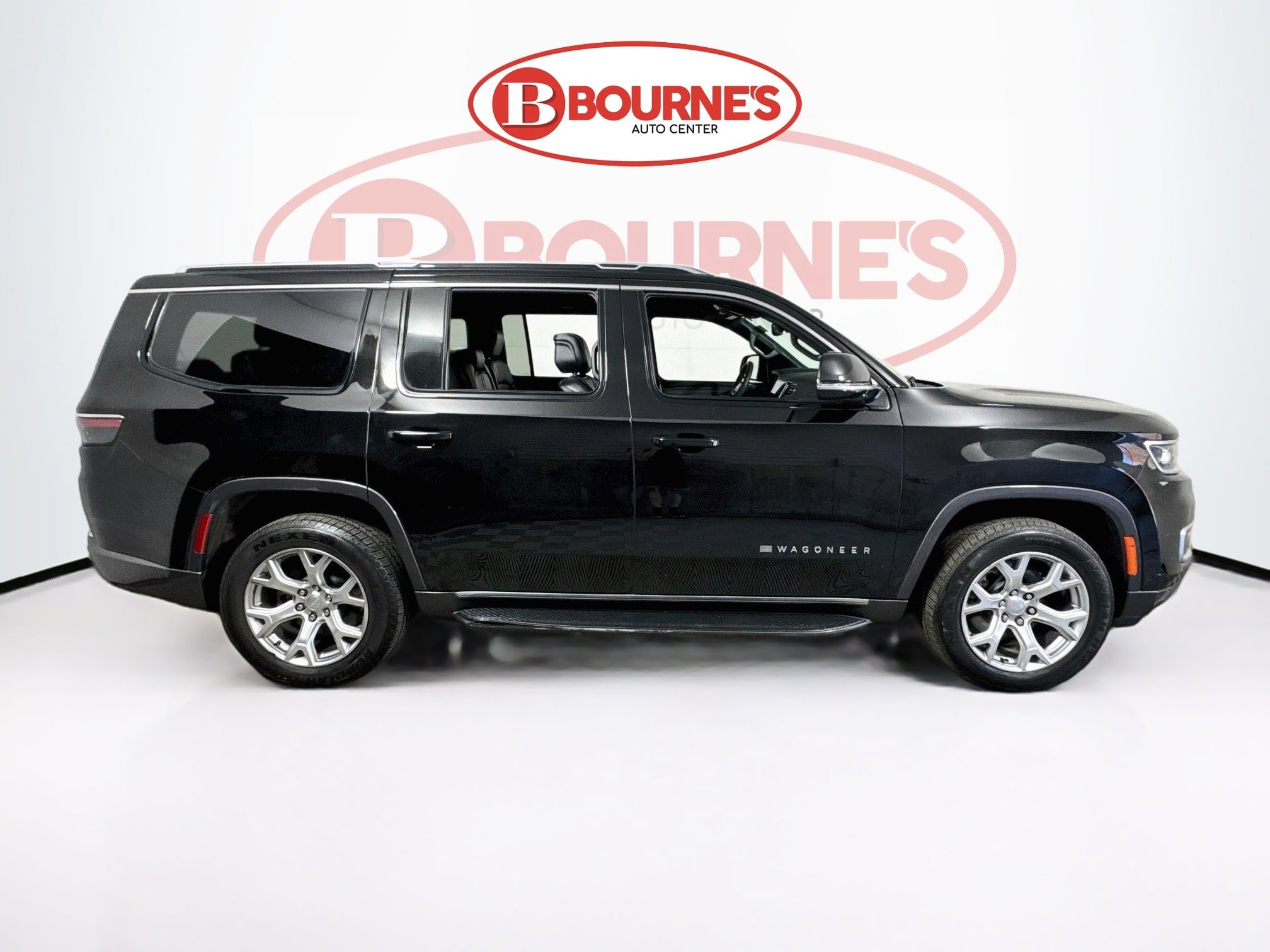 Used 2022 Jeep Wagoneer Series II AWD/4WD image 12