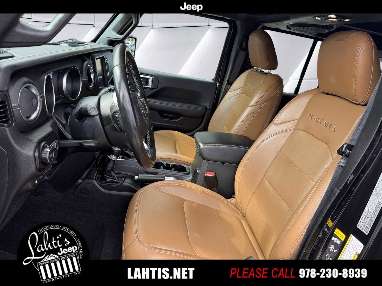 Used 2022 Jeep Wrangler Unlimited Sahara w/ Cold Weather Group image 11