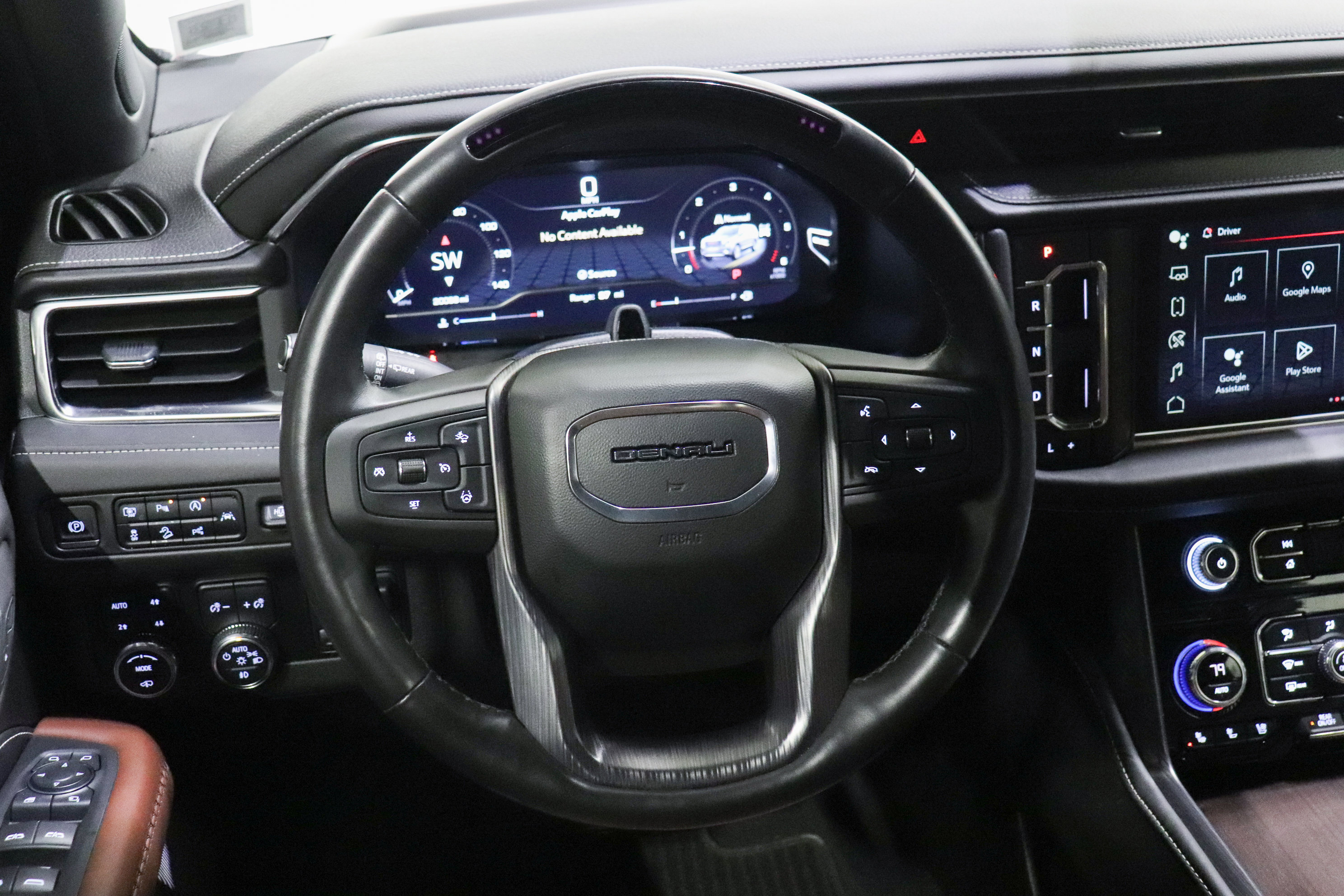 Used 2023 GMC Yukon Denali Ultimate image 27