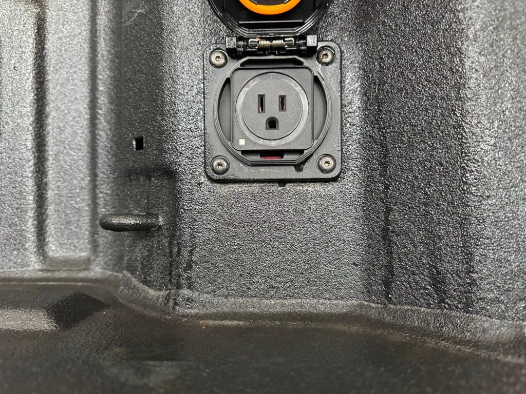 Used 2024 GMC Sierra 1500 SLT w/ SLT Premium Plus Package image 10