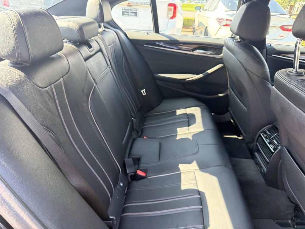 Used 2018 BMW 530e RWD image 9
