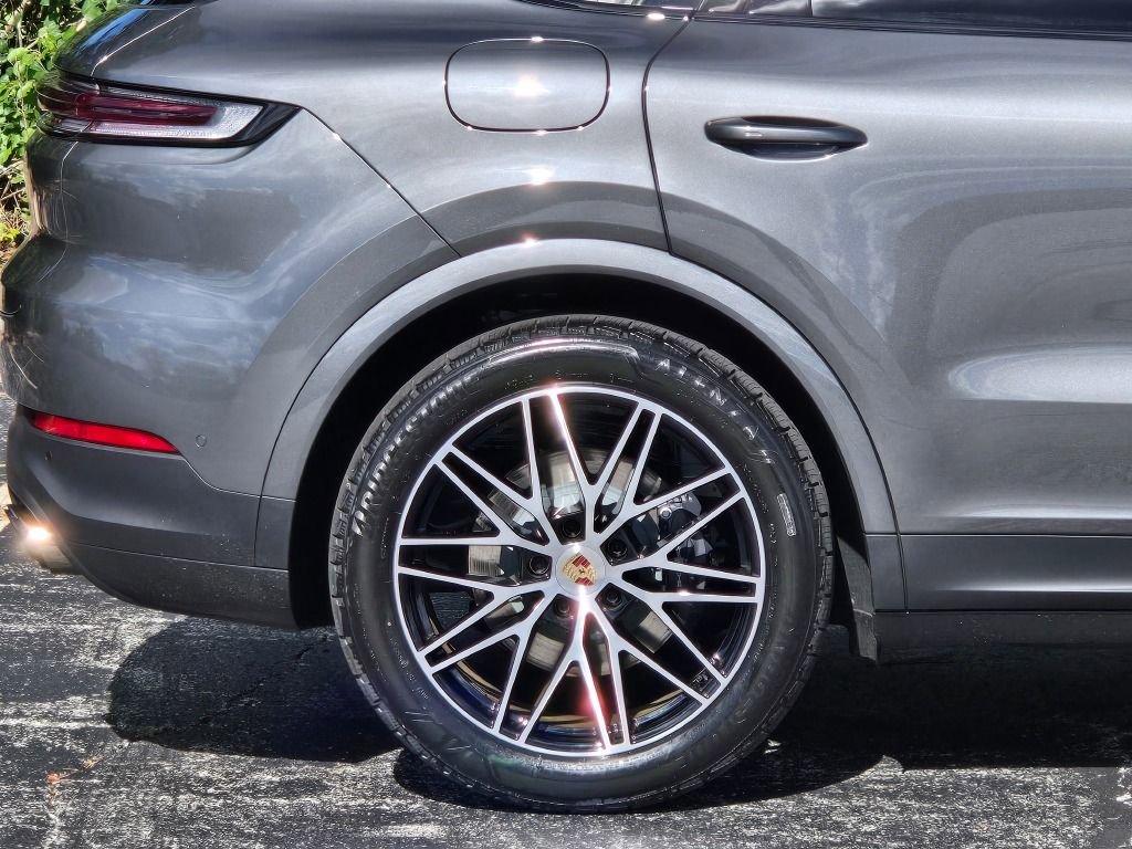 New 2026 Porsche Cayenne E-Hybrid AWD/4WD image 15