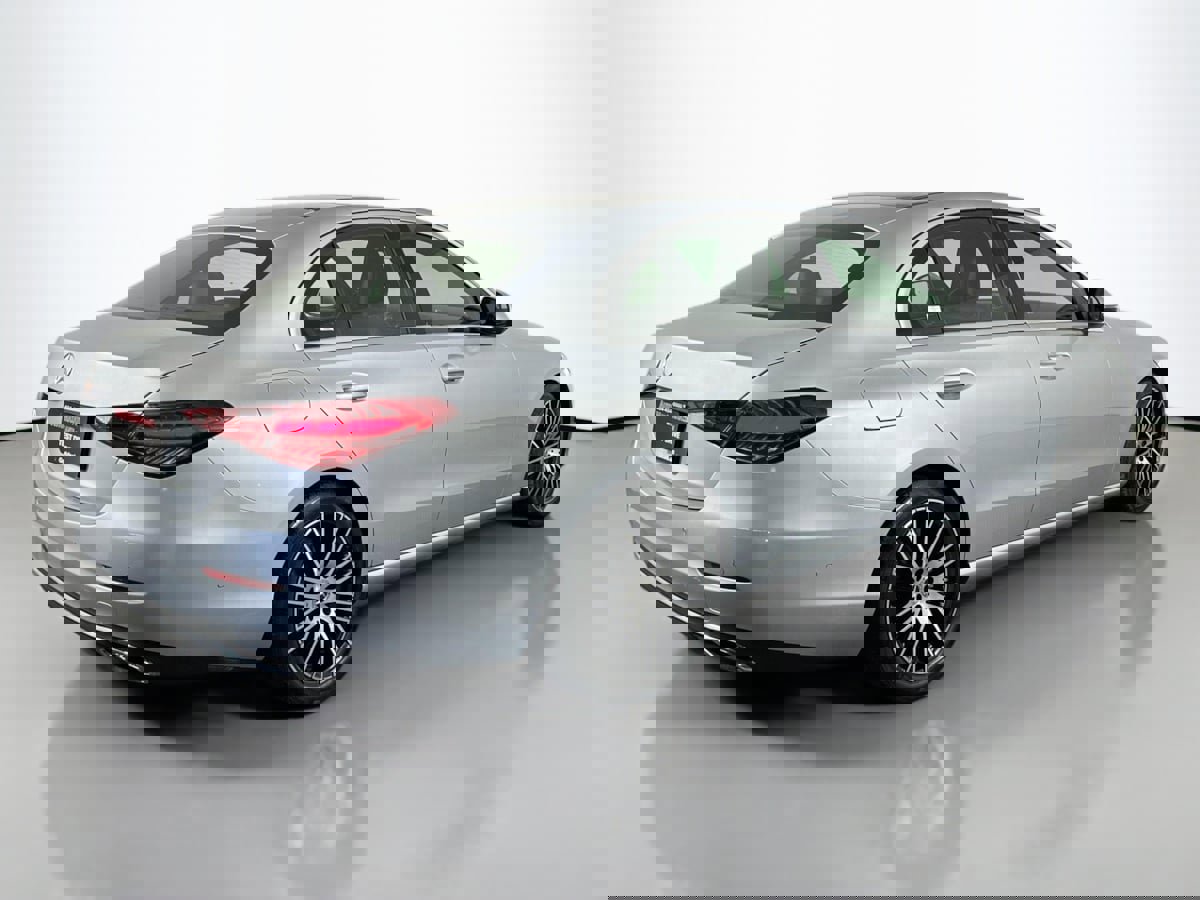 Used 2022 Mercedes-Benz C 300 4MATIC Sedan w/ Exclusive Trim Package image 6