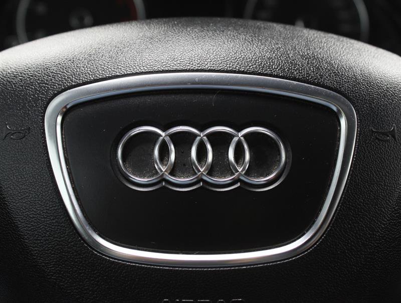 Used 2015 Audi Q5 2.0T Premium Plus w/ Technology Package image 12