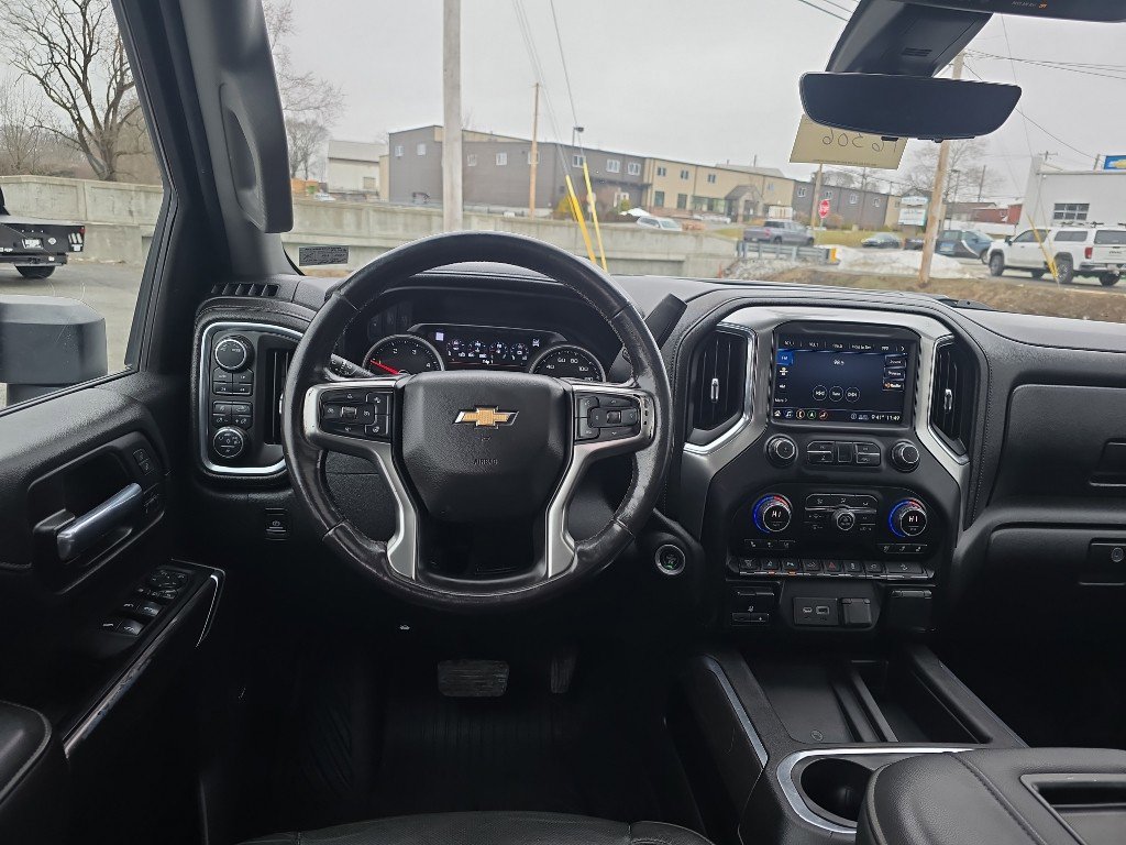 Used 2020 Chevrolet Silverado 3500 LTZ w/ LTZ Premium Package image 9