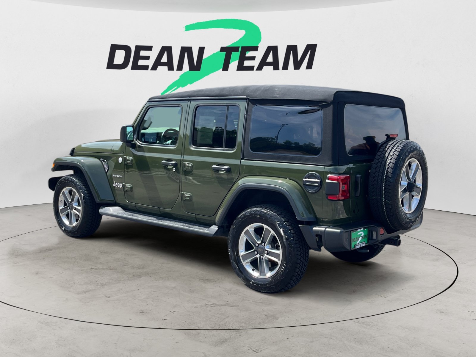 Used 2021 Jeep Wrangler Unlimited Sahara AWD/4WD image 5