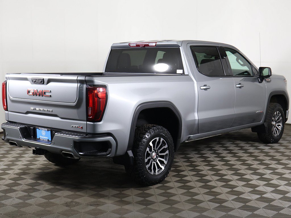 Used 2023 GMC Sierra 1500 AT4 w/ Technology Package AWD/4WD image 14