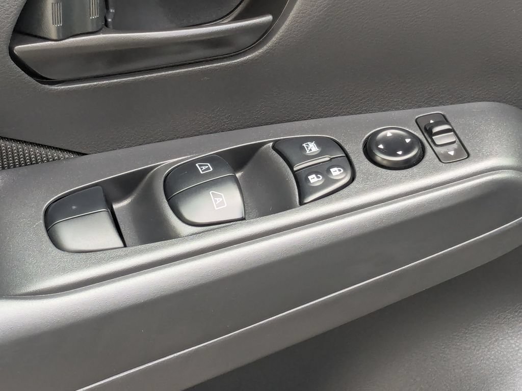 Used 2025 Nissan Kicks Play S FWD image 12