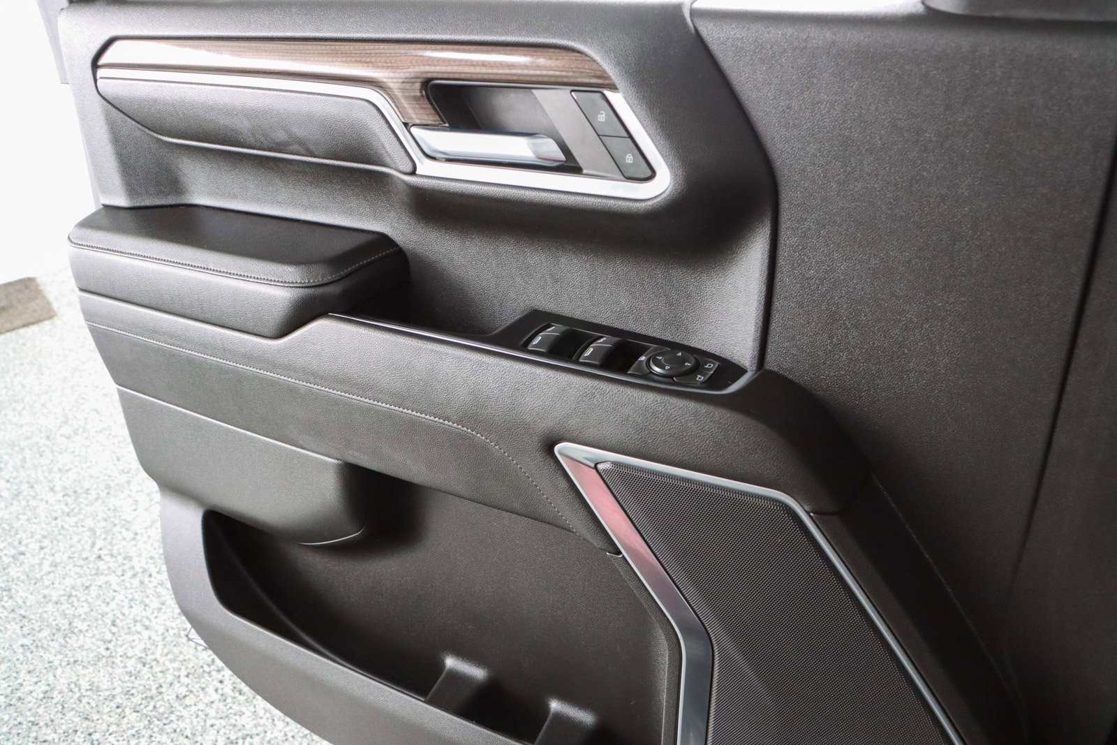 Used 2022 Chevrolet Silverado 1500 LT image 22