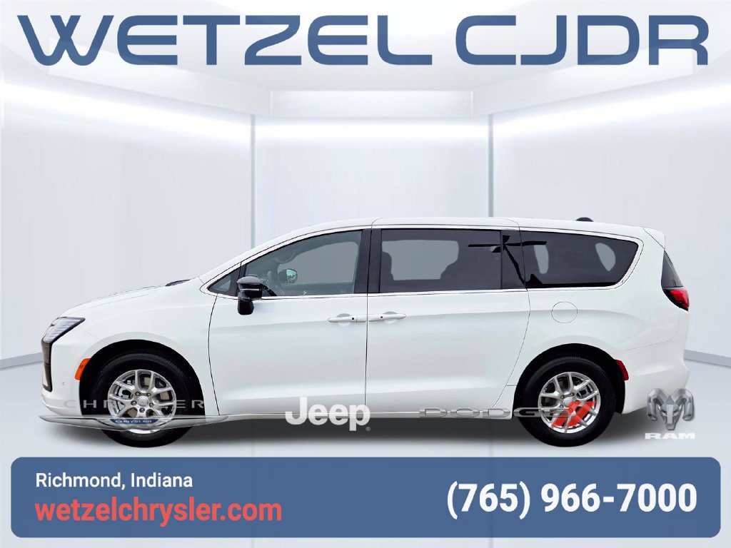 New 2027 Chrysler Pacifica Select FWD image 4