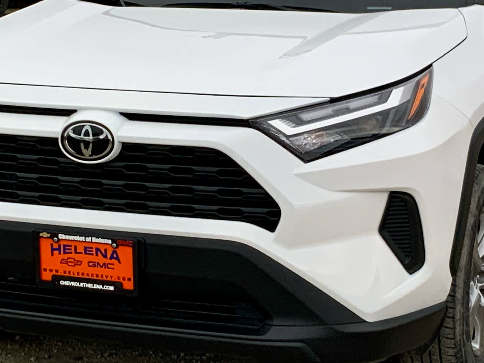 Used 2025 Toyota RAV4 XLE w/ Convenience Package image 12