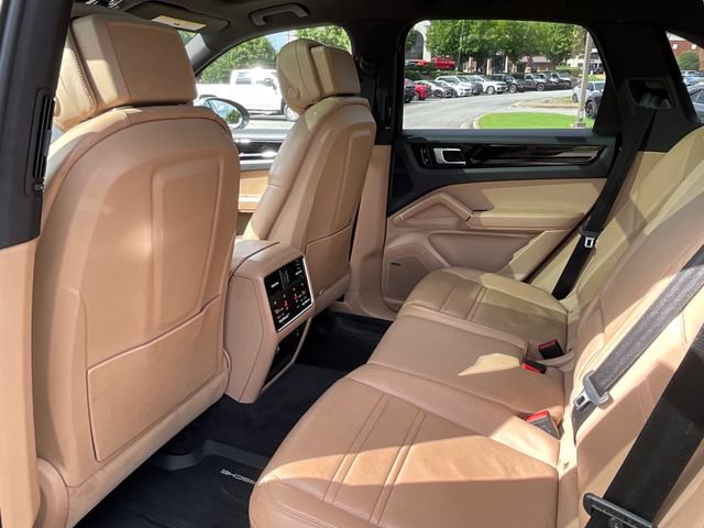 Used 2019 Porsche Cayenne S AWD/4WD image 26
