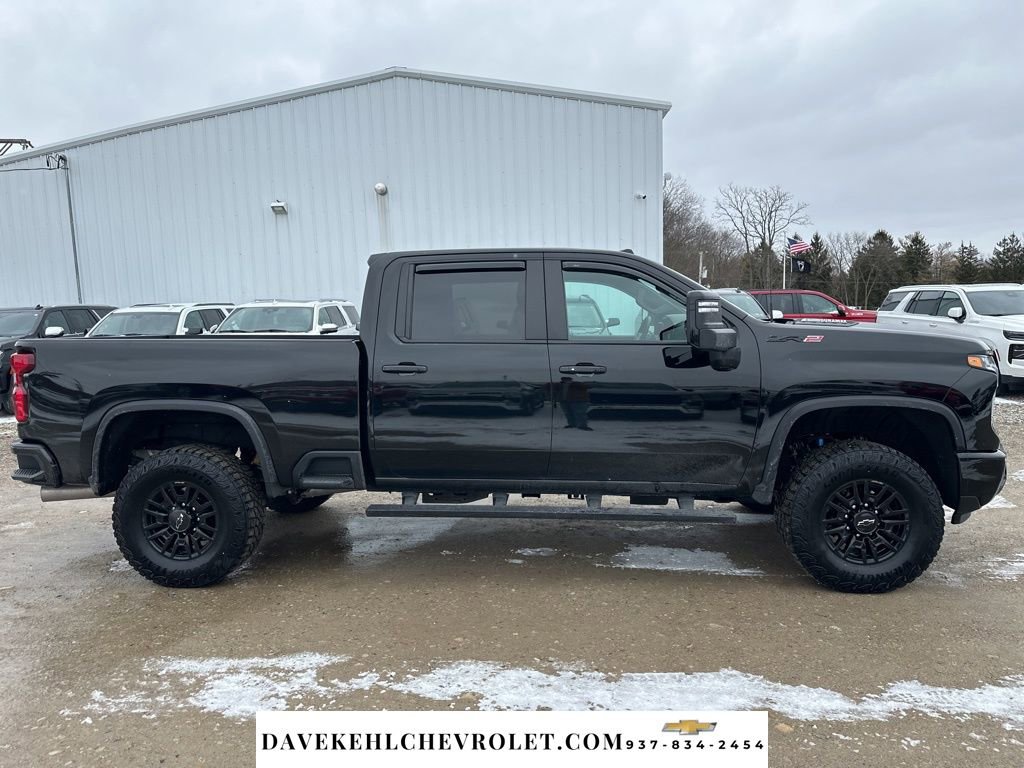 Used 2024 Chevrolet Silverado 2500 ZR2 w/ Technology Package image 6