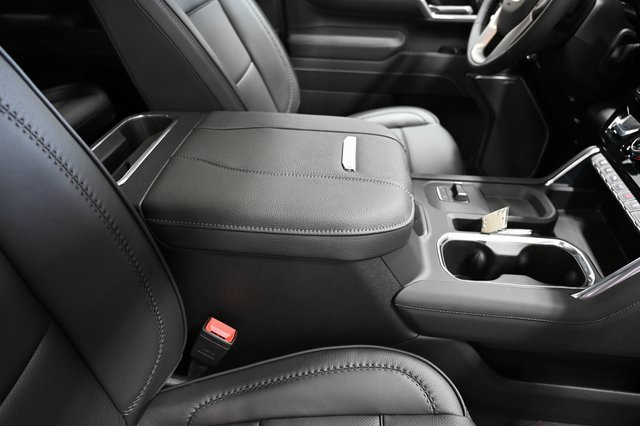 New 2026 GMC Sierra 3500 Denali w/ Denali Reserve Package image 25
